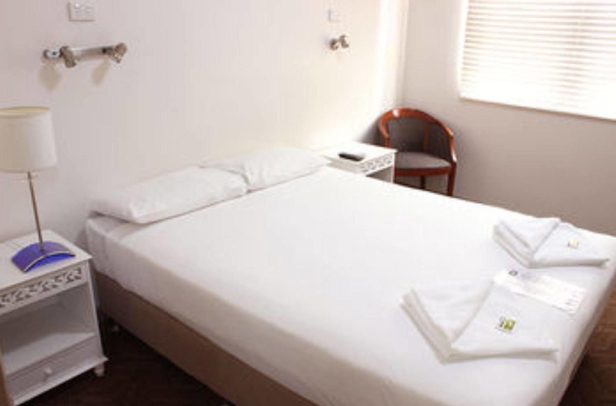 Cbd Hotel Newcastle Extérieur photo