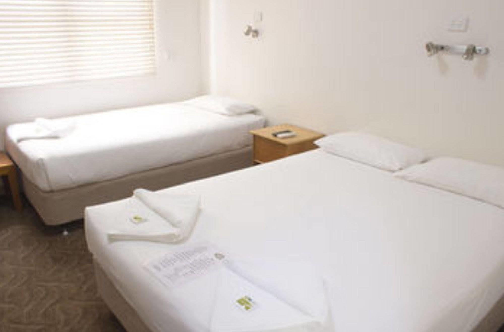 Cbd Hotel Newcastle Extérieur photo