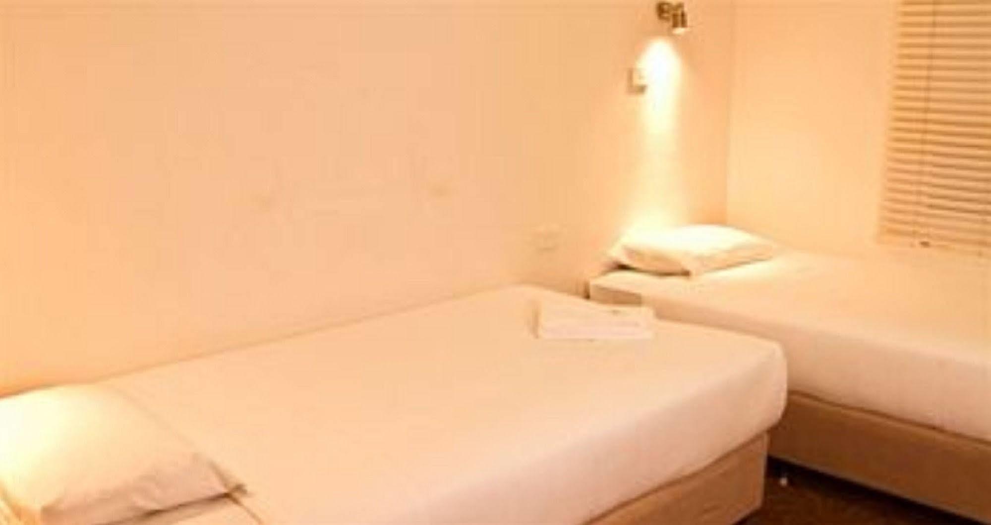 Cbd Hotel Newcastle Extérieur photo